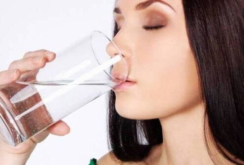 To lose weight, increase water intake